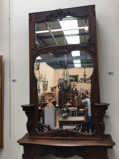 Schoorsteenmantel in notelaar ca.1920 / Mantlepiece in walnut ca.1920